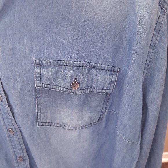 Torrid Button DownShirt - Picture 3 of 9